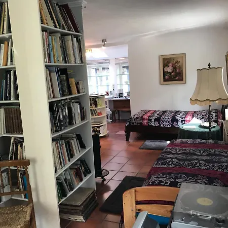 Bed & Breakfast Antiquitaeten Cafe *